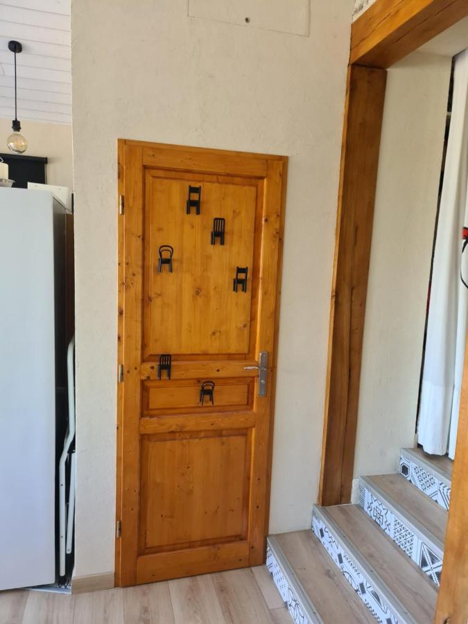 Gite Chez Tiane Saint-Flour-L'Etang Exterior foto