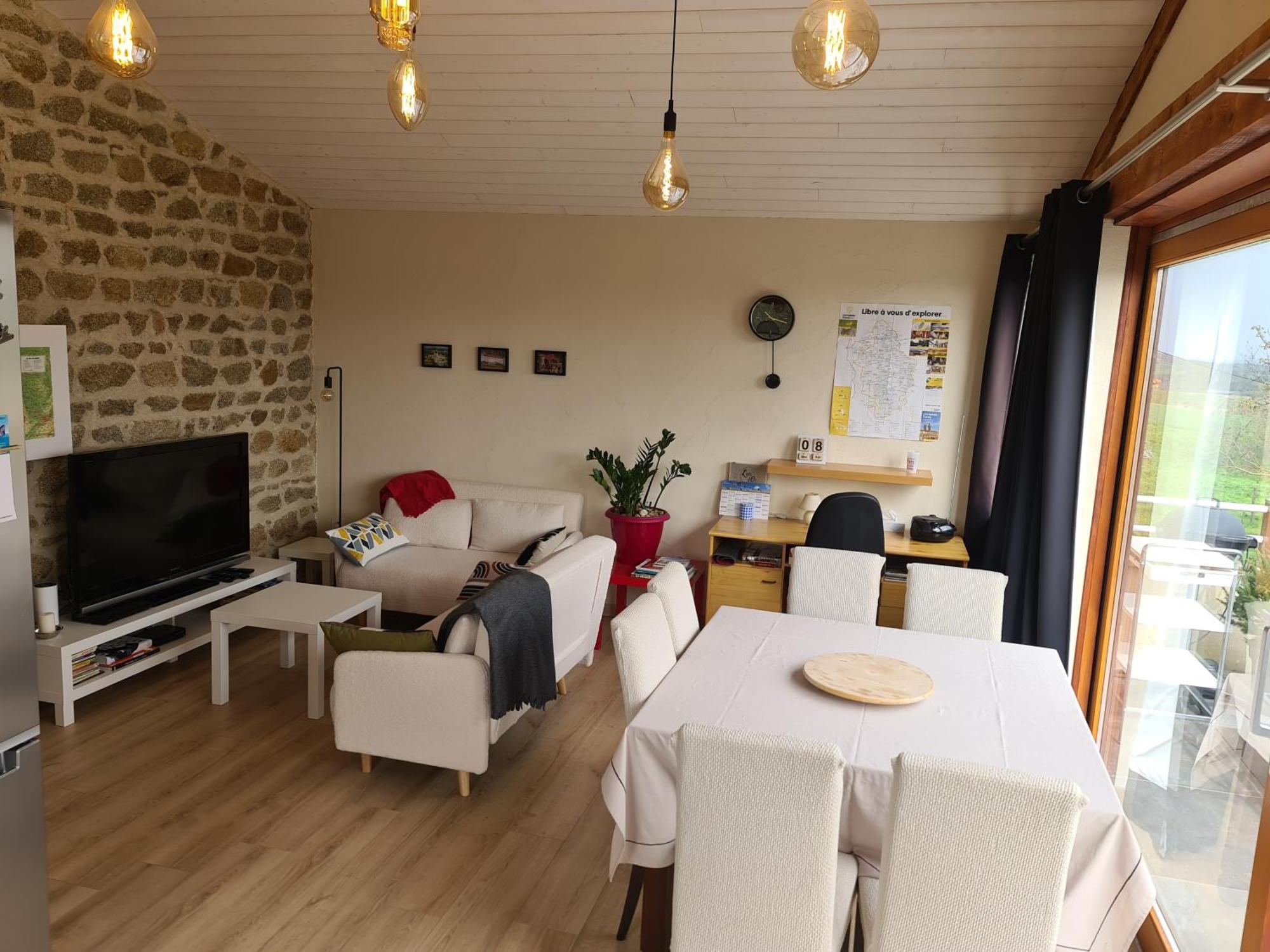 Gite Chez Tiane Saint-Flour-L'Etang Exterior foto